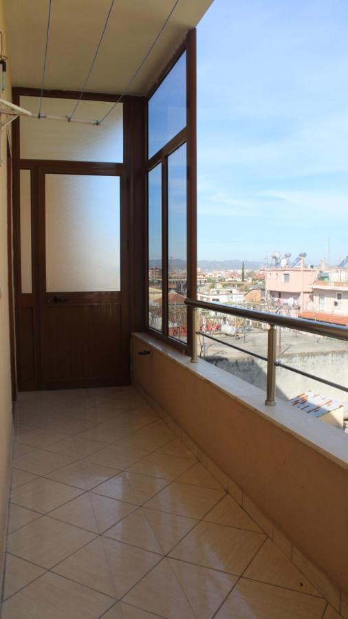 Bledi's Comfy In New Blvd / Free Parking Apartament